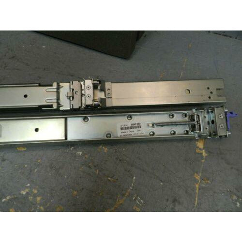 Trilhos IBM 00KF360 & 00KF361 or 00KG975 & 00KG976 X3650 M5 RAIL SET - MFerraz Tecnologia